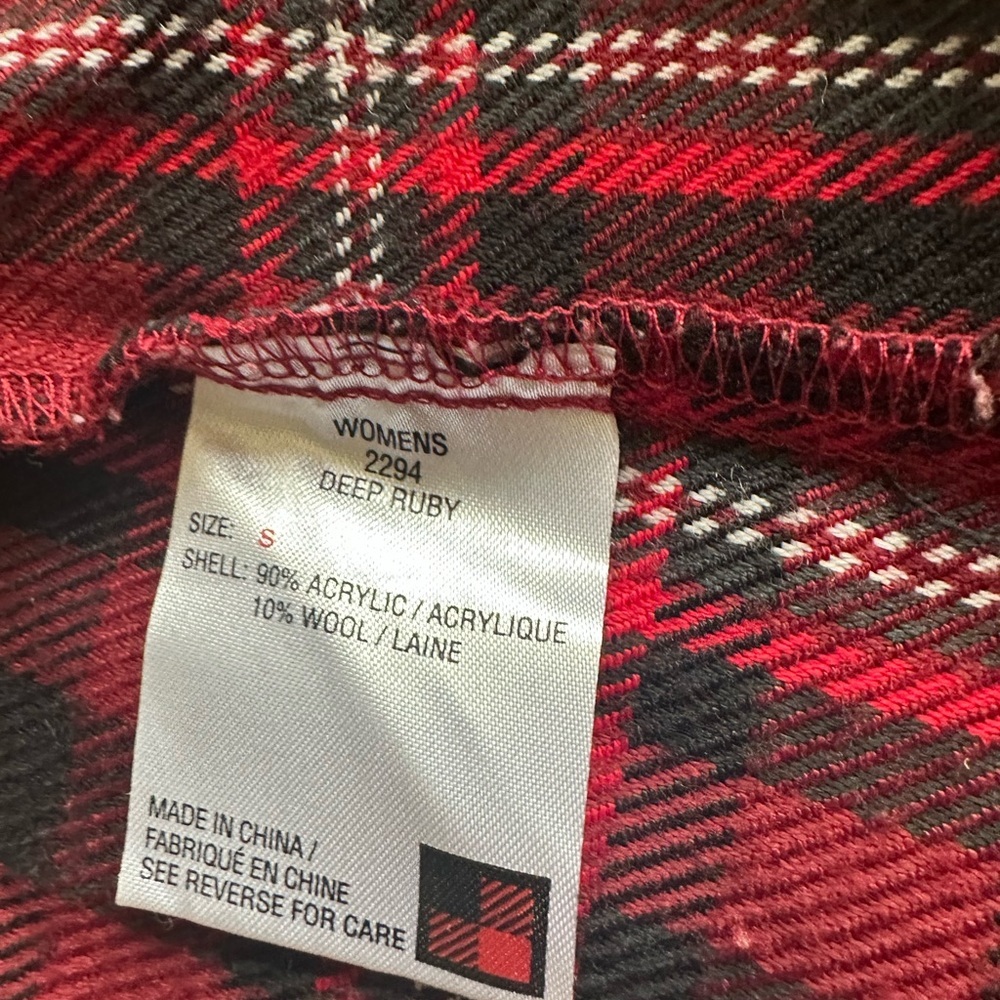 Woolrich Women’s Long sleeve Deep Ruby Plaid Soft Button Up Shirt size Small - Picture 7 of 12